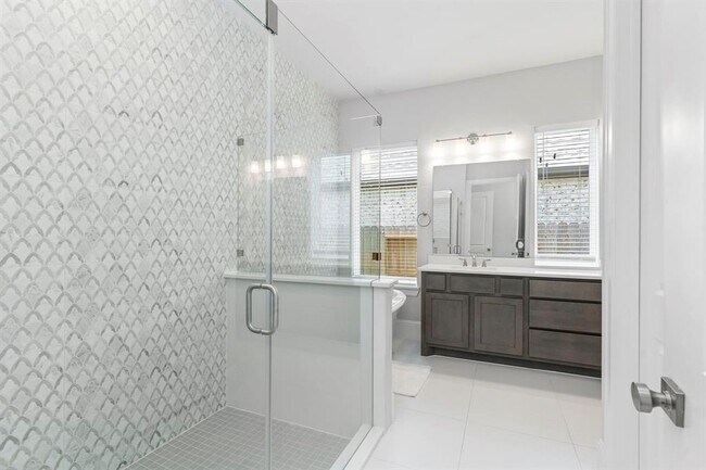 Building Photo - 316 Coldwater Creek Ct