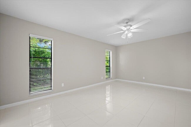 Building Photo - 11888 Suellen Cir