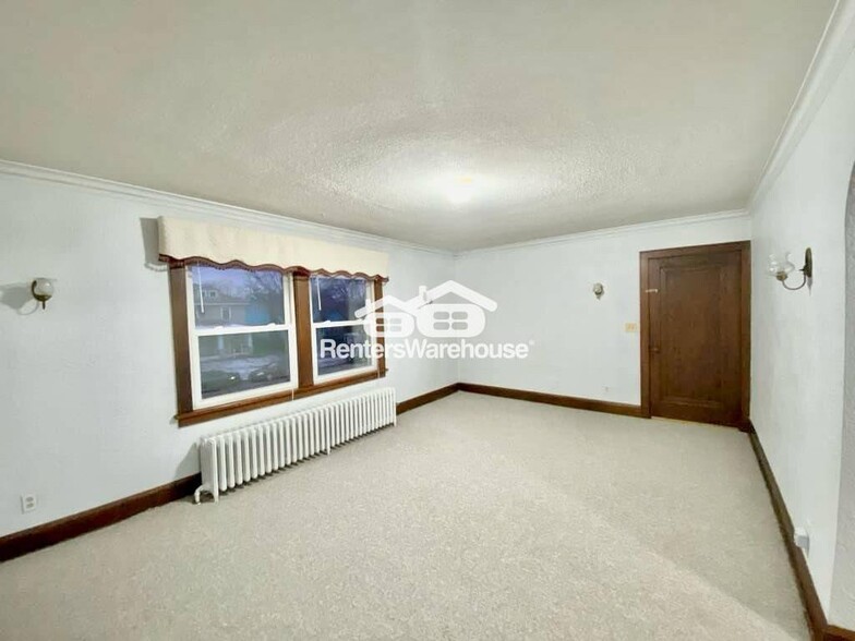 Building Photo - 3938 N Lyndale Ave