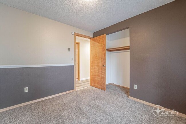 Building Photo - 15501 SE 19th Cir