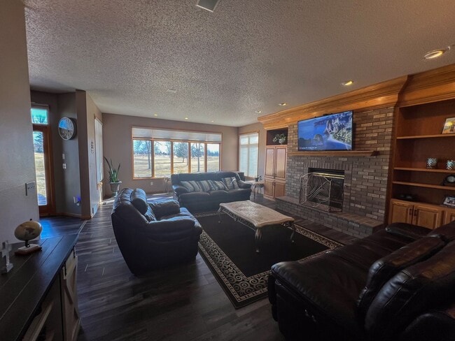 Building Photo - Single Family Home in Moorhead!