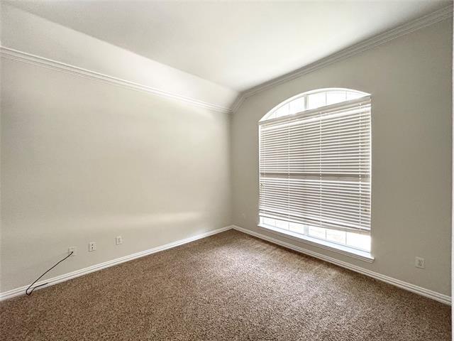Building Photo - 15881 Grove Crest Dr