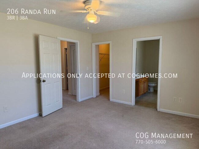 Building Photo - 206 Randa Run