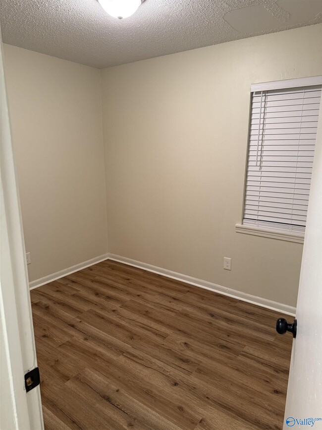 Building Photo - 3205 Delisa Cir NW