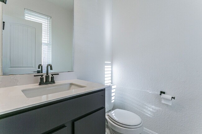 Building Photo - Bright & Beautiful 4 Bedroom two story home!