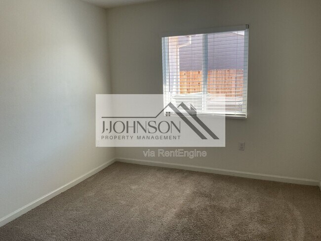 Building Photo - 2456 Enantio St