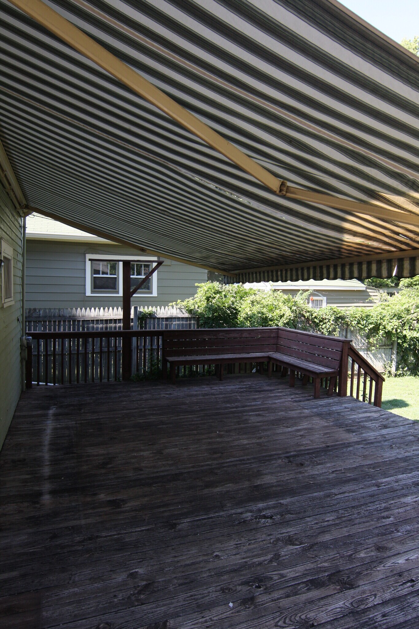 Building Photo - 5623 Winthrop Avenue