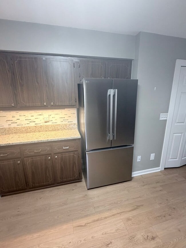 Building Photo - Great Location - 2 Bed, 2 Bath Condo Available Now!