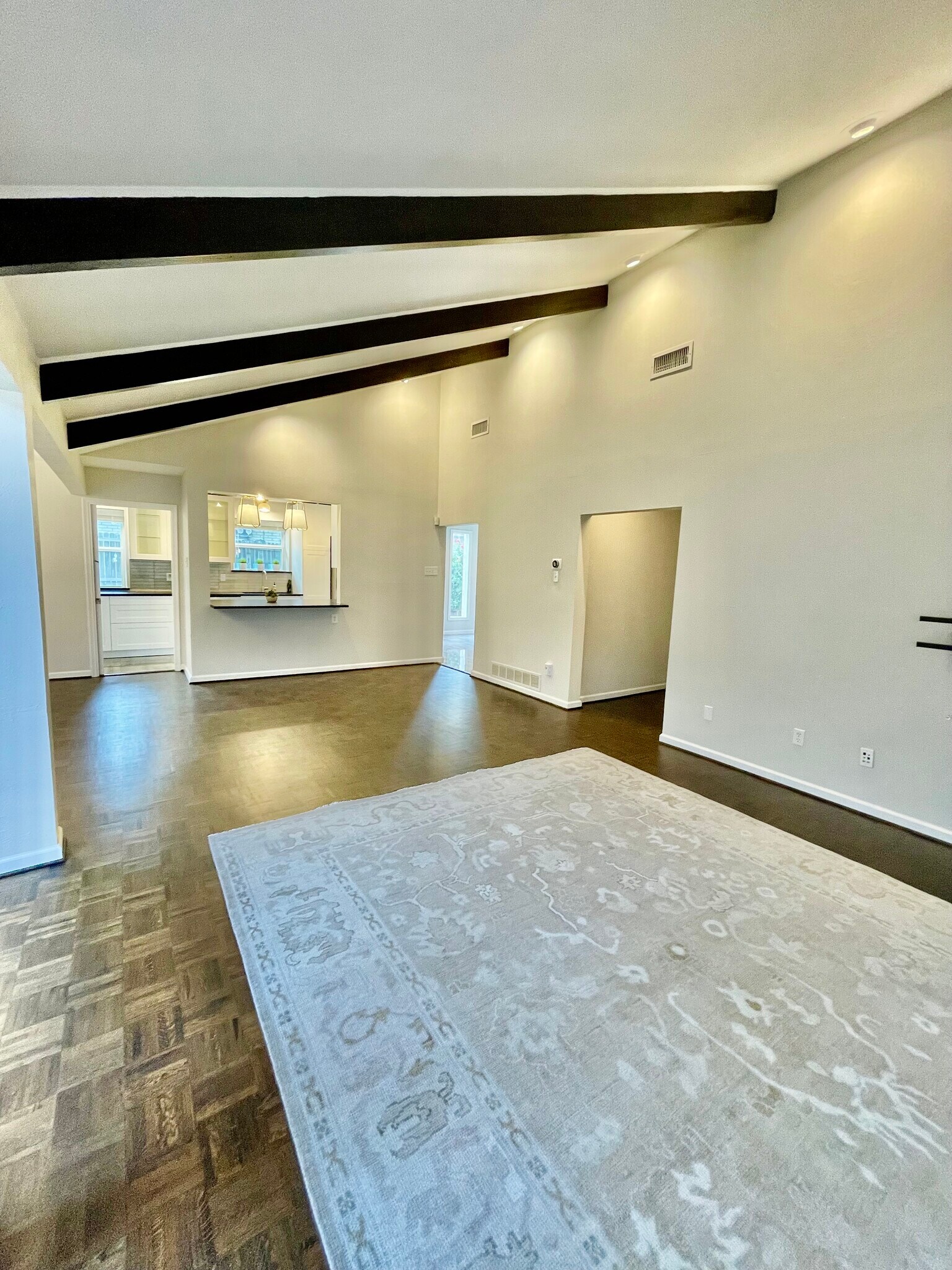 Building Photo - 10654 Sandpiper Ln