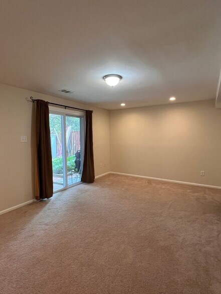 Building Photo - 7123 Dijohn Ct Dr
