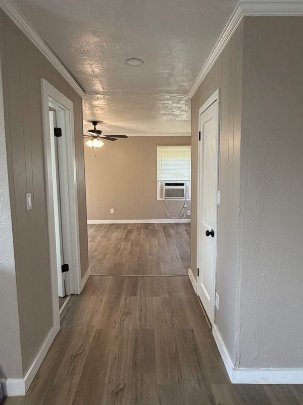 Building Photo - 304 W Main St