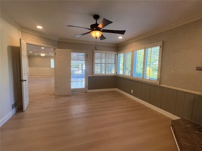 Building Photo - 1850 Wilson Ave