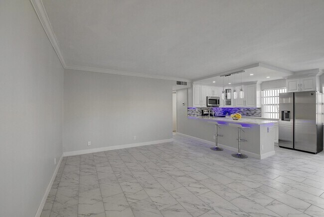 Building Photo - 974 Normandy Trail