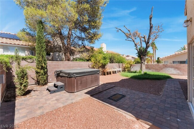 Building Photo - 8232 Bermuda Beach Dr