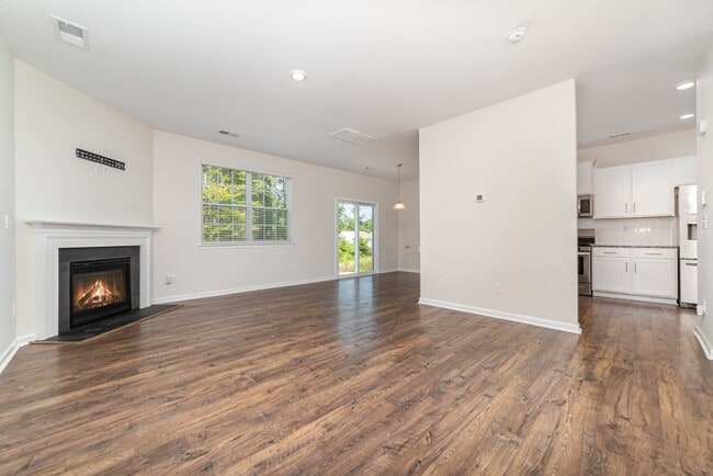 Building Photo - 2527 Linhay Dr.