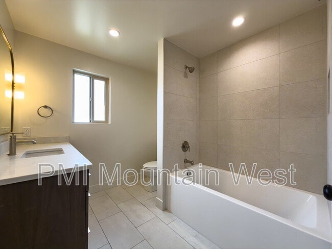 Building Photo - 345 S 850 E