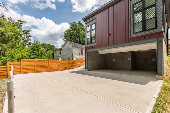 Building Photo - 507 Dupree St