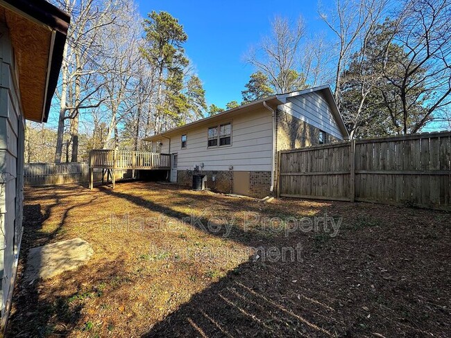 Building Photo - 1012 Woodhill Ct