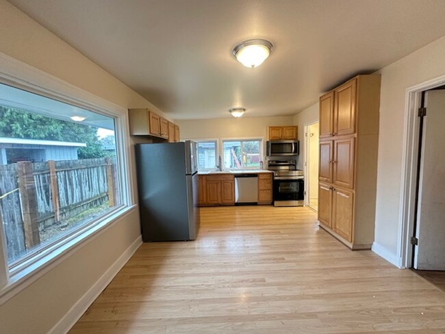 Building Photo - Charming 2 Bedroom Home In Marysville For ...