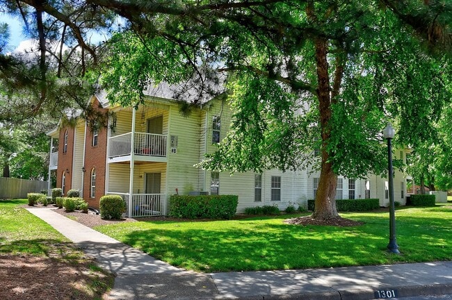 Building Photo - FOR RENT PRINCESS ANNE GARDENS!!