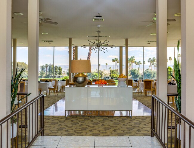 Building Photo - 215 Desert Lakes Dr