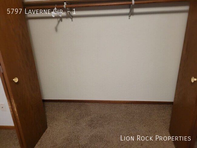 Building Photo - 5797 Laverne Cir N
