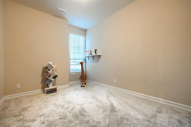 Building Photo - 949 Byron St