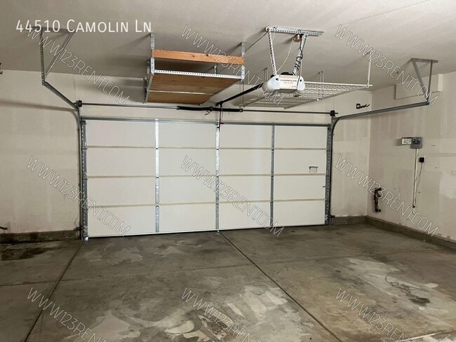 Building Photo - 44510 Camolin Ln