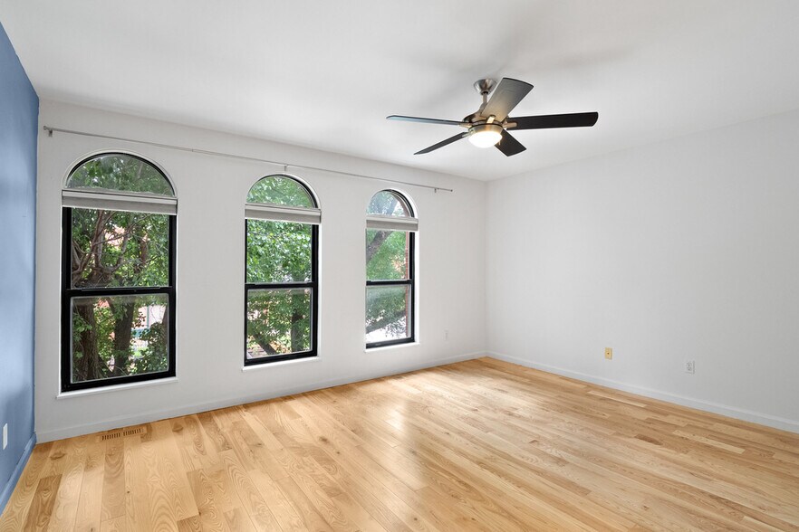 Building Photo - 4303 Laclede Ave