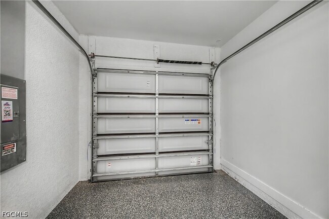 Building Photo - 3121 69th St W