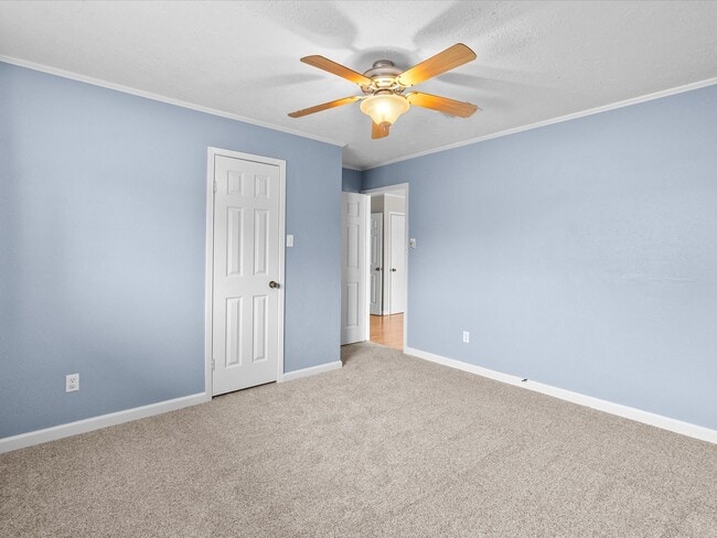 Building Photo - 4214 Fernside Dr