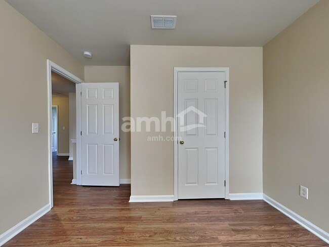 Building Photo - 4 Byswick Ct