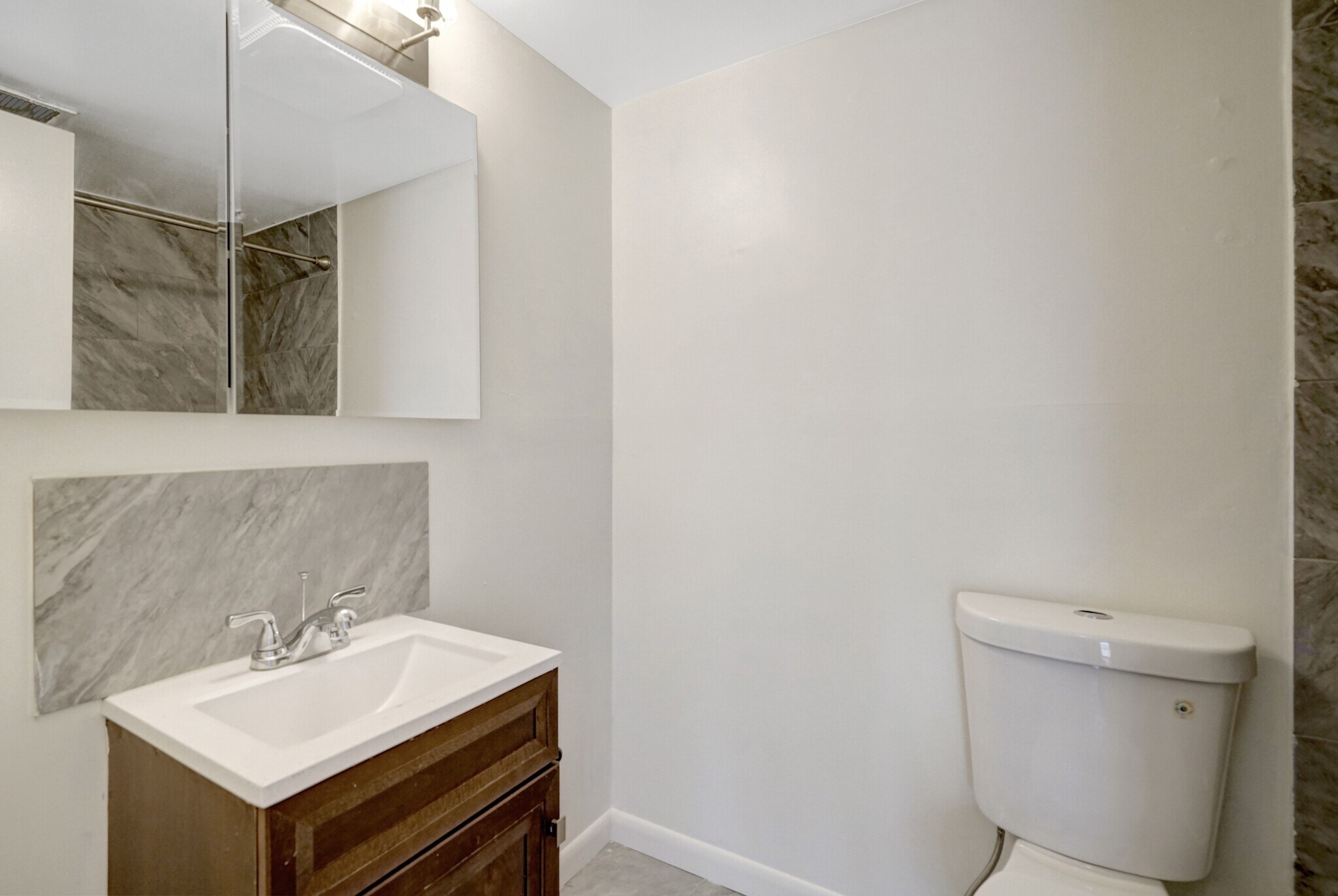 Building Photo - 2904 Kings Chapel Rd