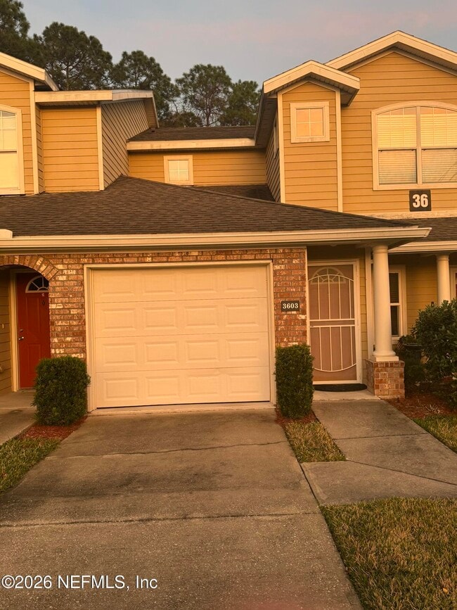 Building Photo - 10200 Belle Rive Blvd