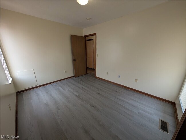 Building Photo - 1539 Whitehall Blvd