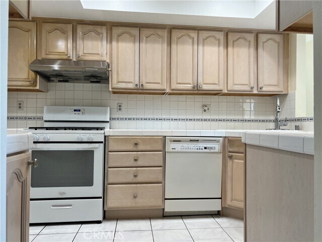 Building Photo - 13946 Sandy Way