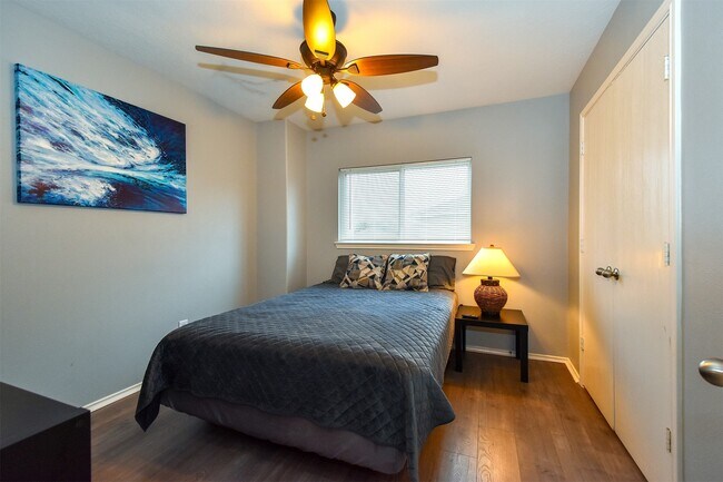 Building Photo - 11007 Shumard Oak Ct