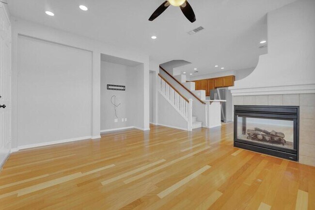 Building Photo - 1423 Caminito Garibay