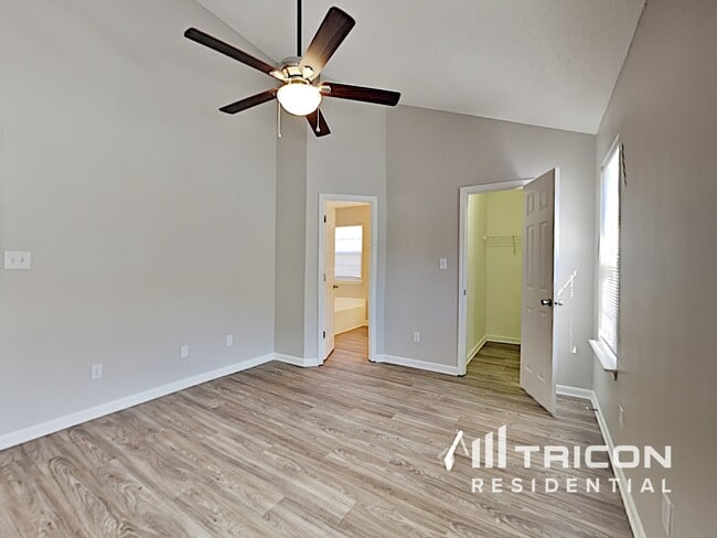 Building Photo - 4010 Tuckers Glen Ln