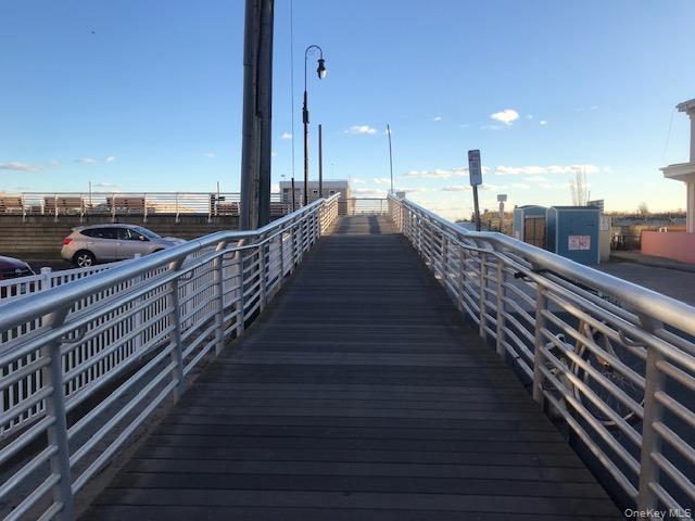 Building Photo - 111 New York Ave