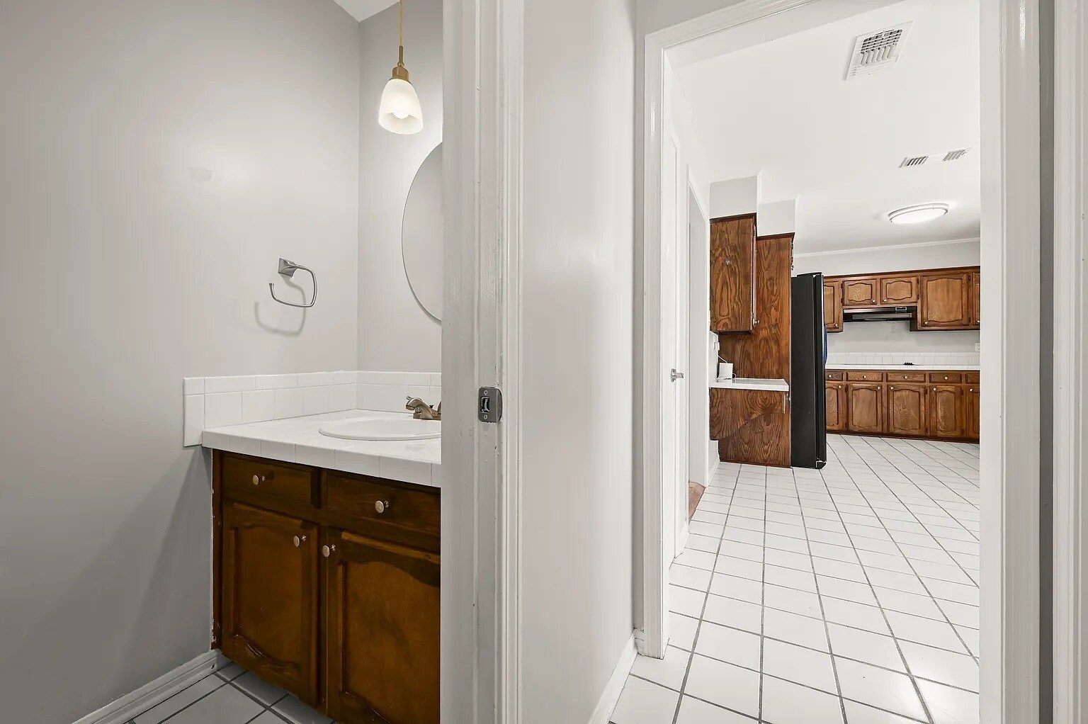 Building Photo - 14742 Sweetwood Ct