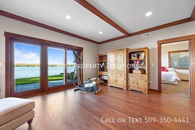 Building Photo - 4839 Rd 6.5 NE