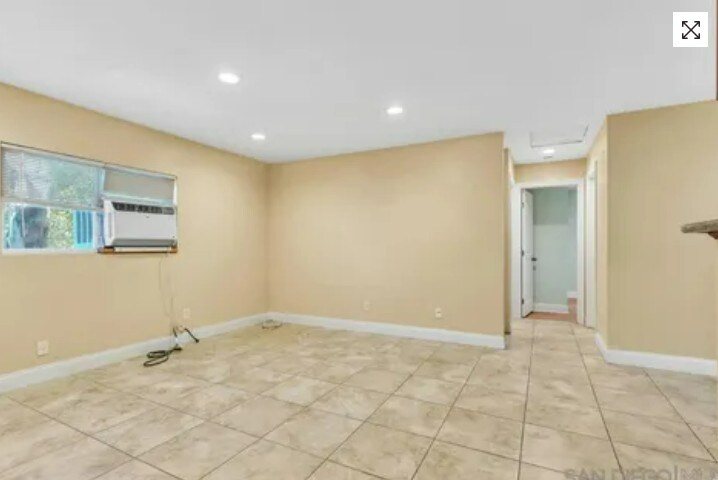 Primary Photo - 12805 Mapleview St