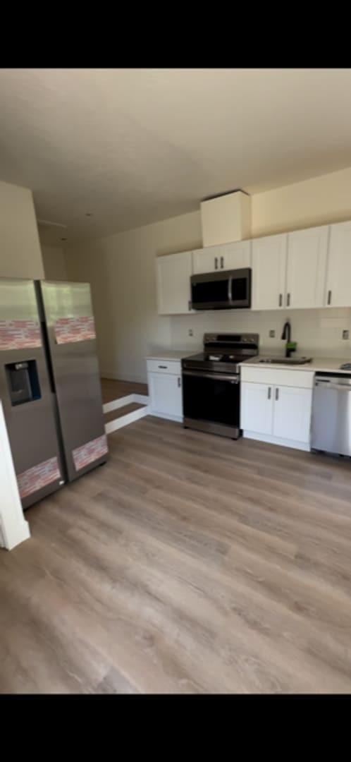 Building Photo - DNU 0107-01