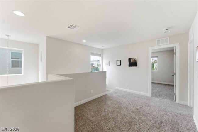 Building Photo - 32 Lily Grove Rd