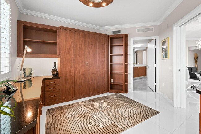 Building Photo - 3610 Gardens Pkwy