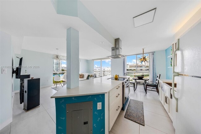 Building Photo - 1688 West Ave