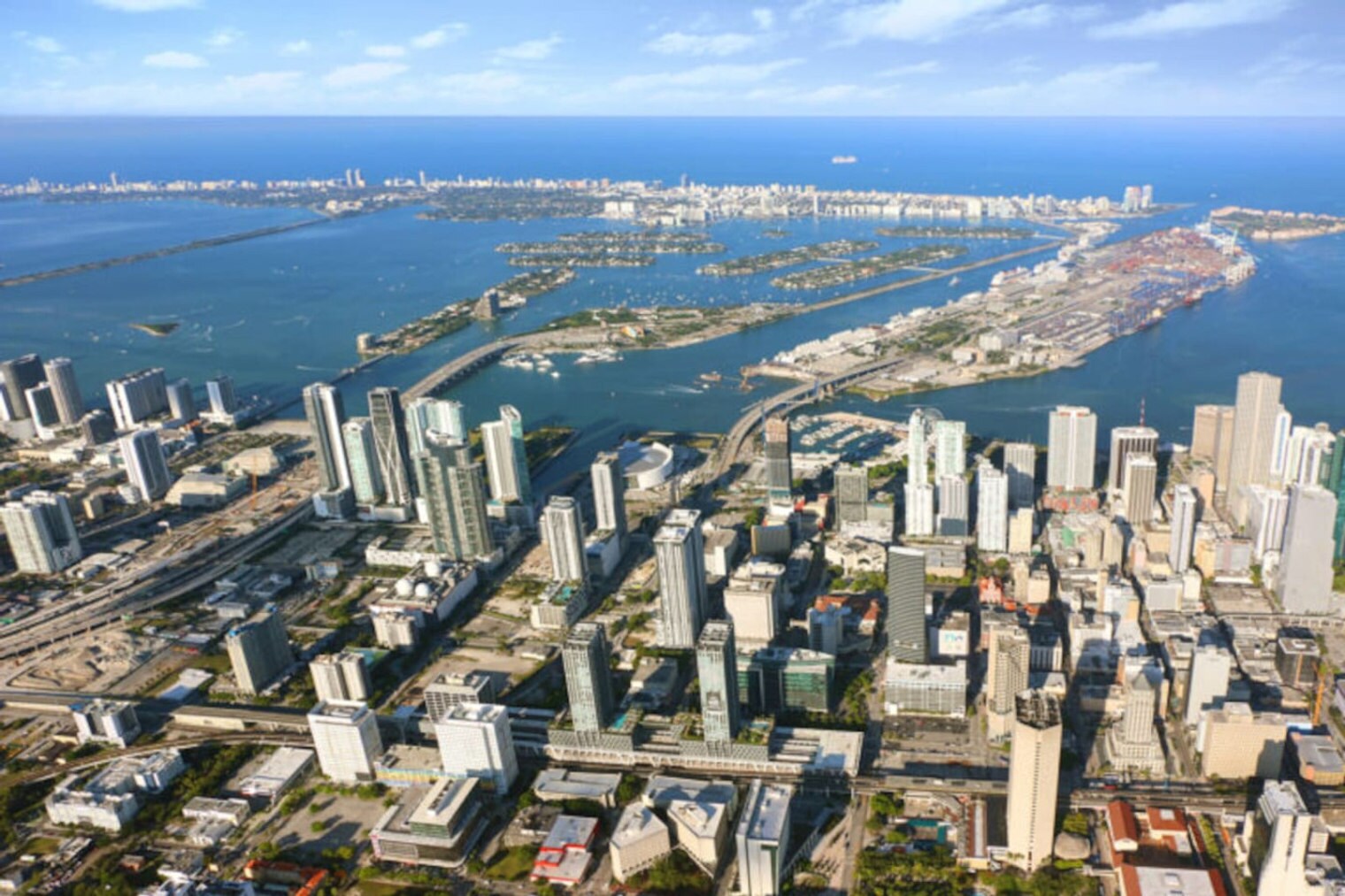 Building Photo - 225 N Miami Ave