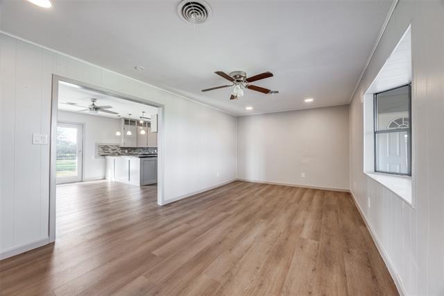 Building Photo - 226 Gln Mdws Dr