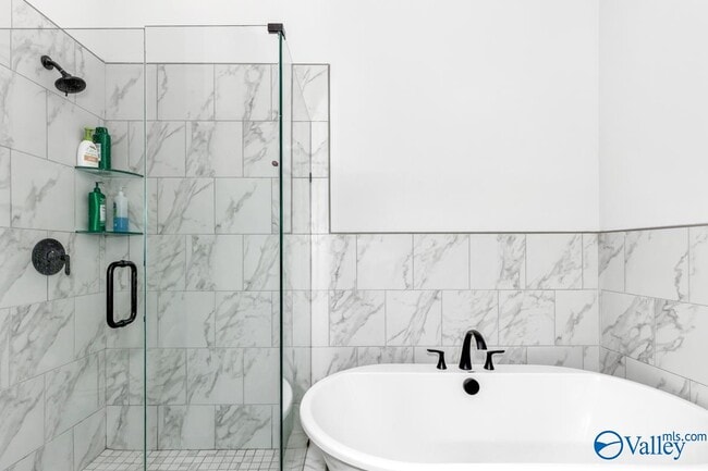 Building Photo - 308 Hay Rake Dr